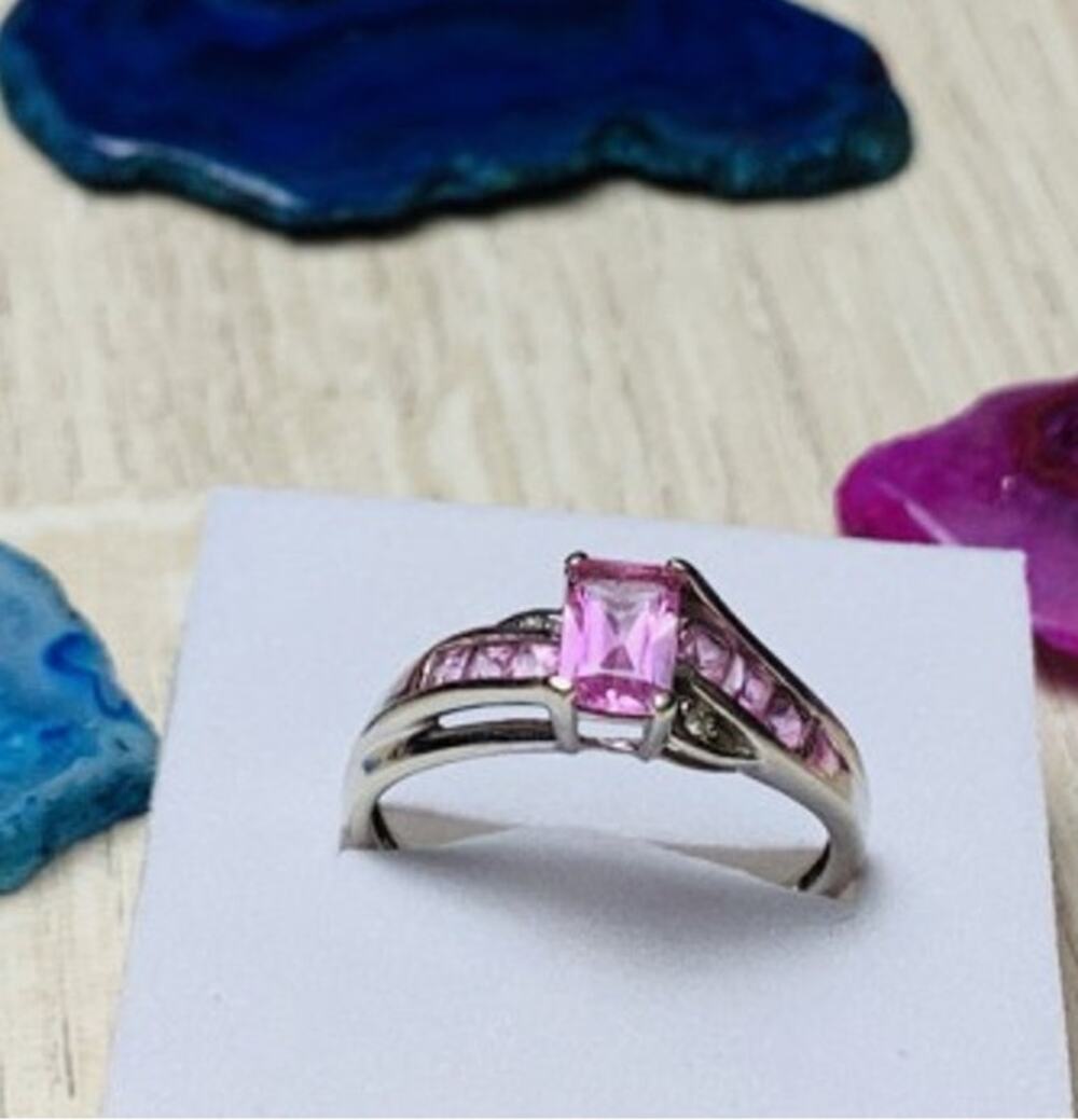 10K White Gold Pink Topaz & Diamonds Ring Size 7